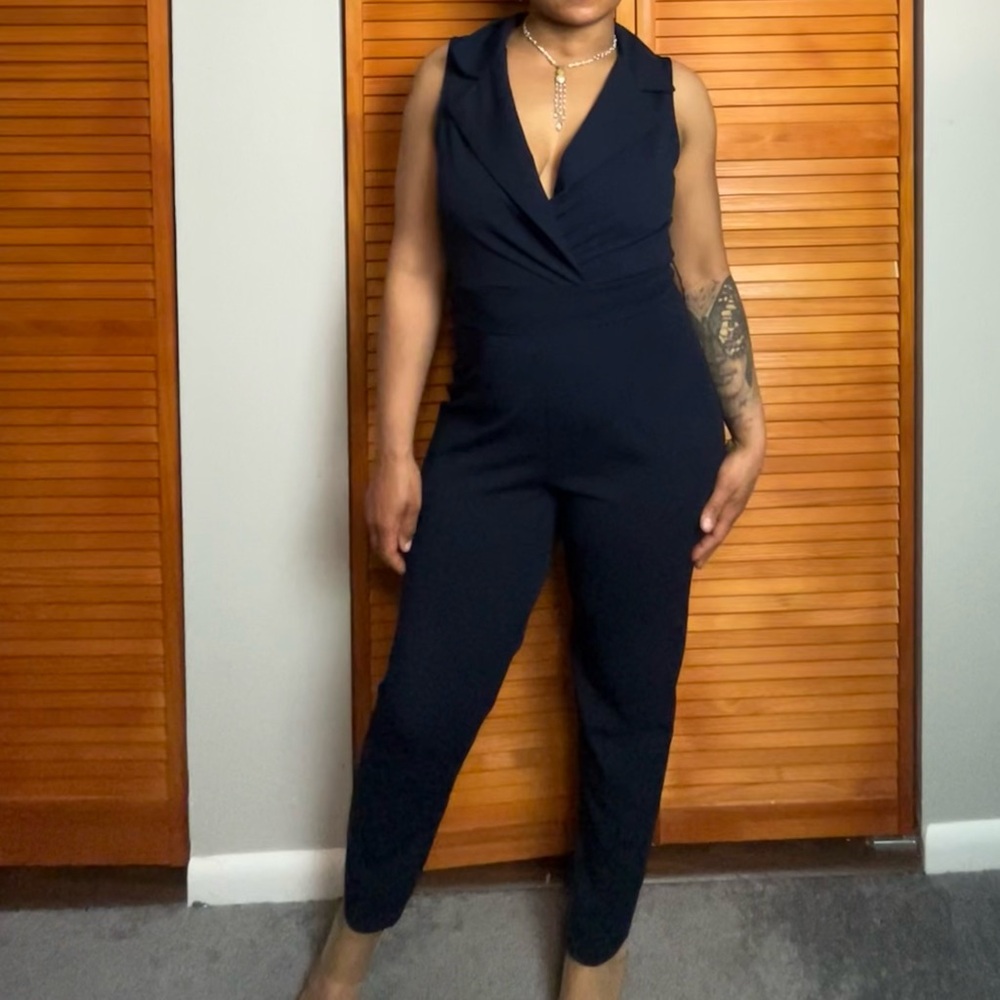 Bailey Blue Black Sleeveless Jumpsuit with V-Neckline